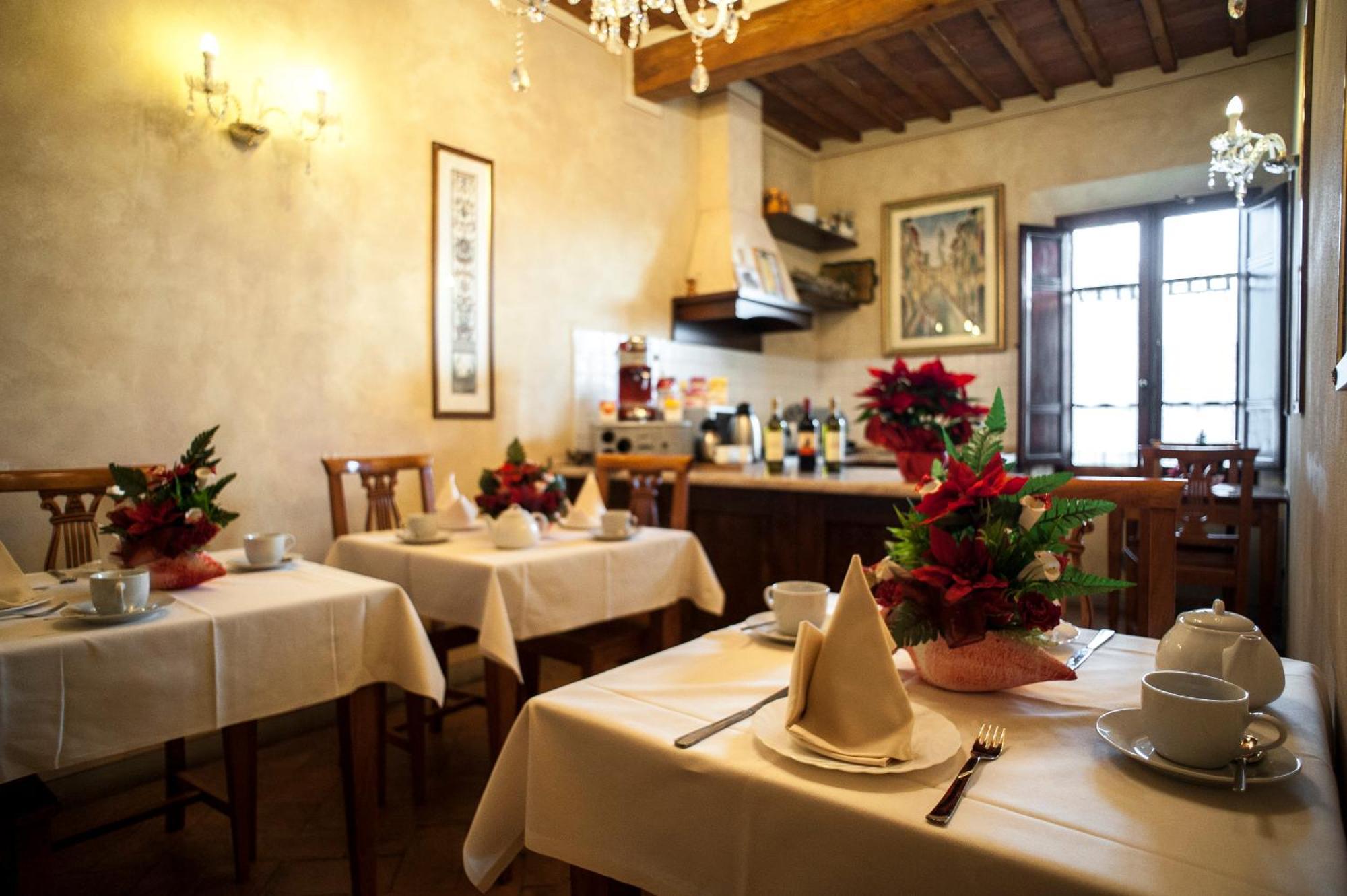 B&B Palazzo Al Torrione San Gimignano Bagian luar foto