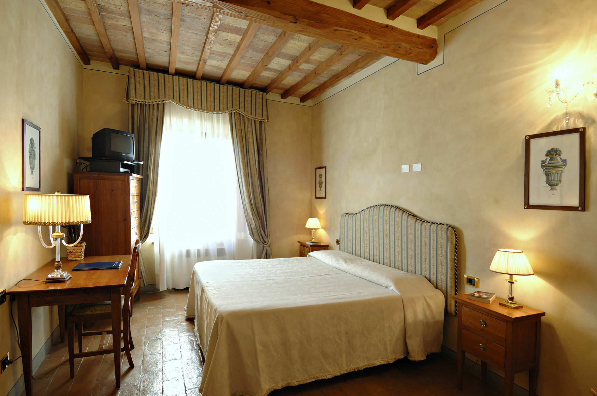 B&B Palazzo Al Torrione San Gimignano Bagian luar foto